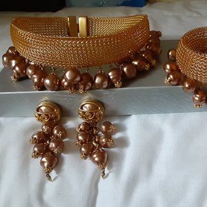 VINTAGE COSTUME JEWELRY